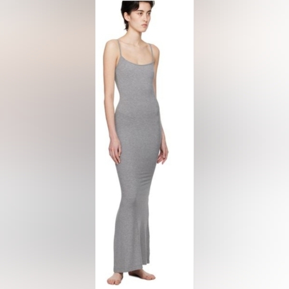 Skims viral Soft Lounge ribbed maxi dress. - Picture 8 of 9